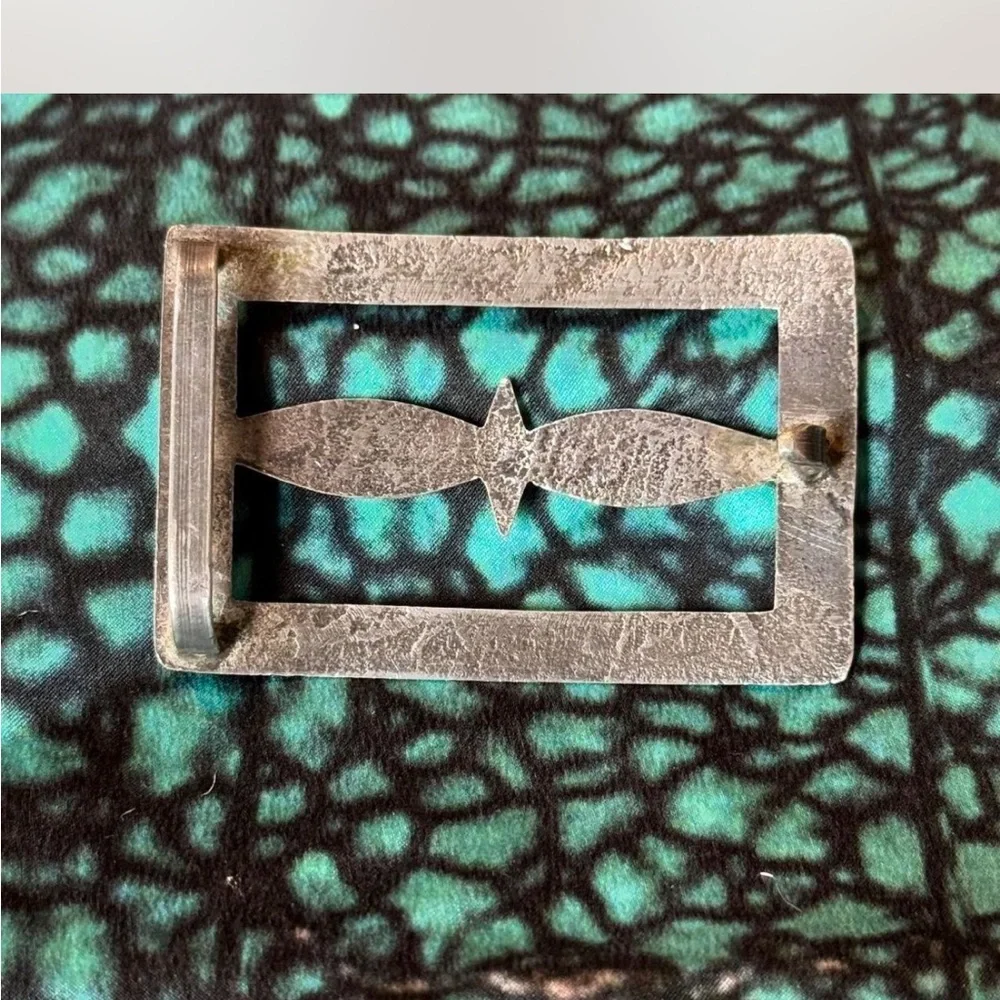 Silver Rectangular Buckle - Picture 3 of 3